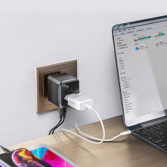 Adaptateur Secteur Universel Yesido MC10 4 en 1 Noir